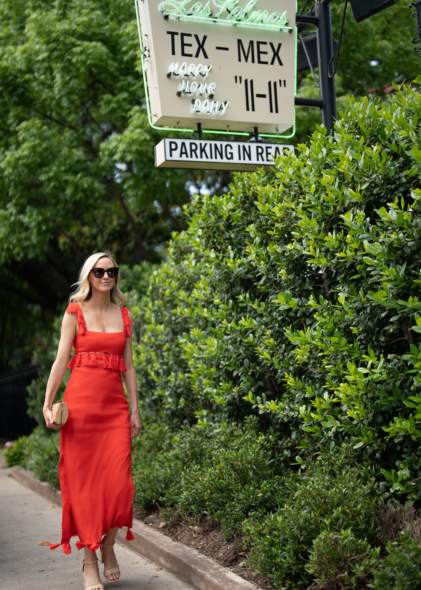Margarita Mile Dallas, what to wear in Dallas, Dallas vacation packing, women's maxi dress with cut outs, red maxi dress